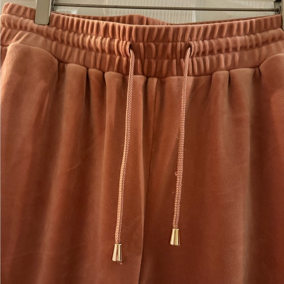 GUESS velvet joggers - Picture 6 of 7